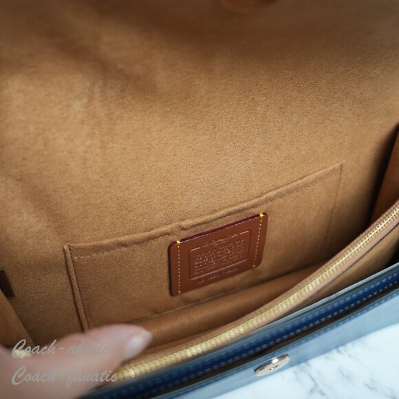 NWT Coach CBI98 Klare Envelope Crossbody Bag Shiny Refined Calf Leather Deep Blu - Picture 15 of 16